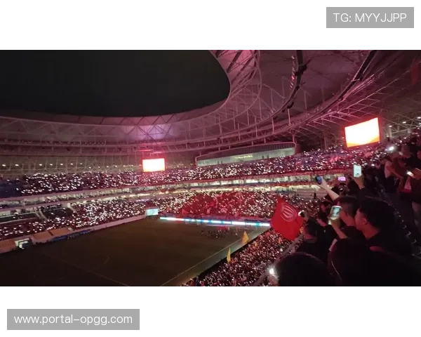 凤凰山体育中心成金牌球市，场均观众超4万