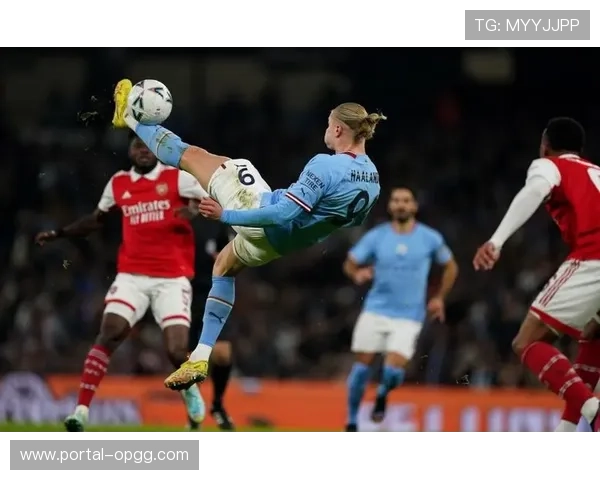 哈兰德罚丢点球后头球救赎，赛季14球领跑五大联赛